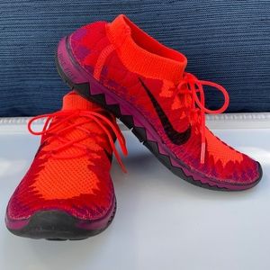Nike Women's Free Flyknit 3.0 Running Shoe - Size 8.5